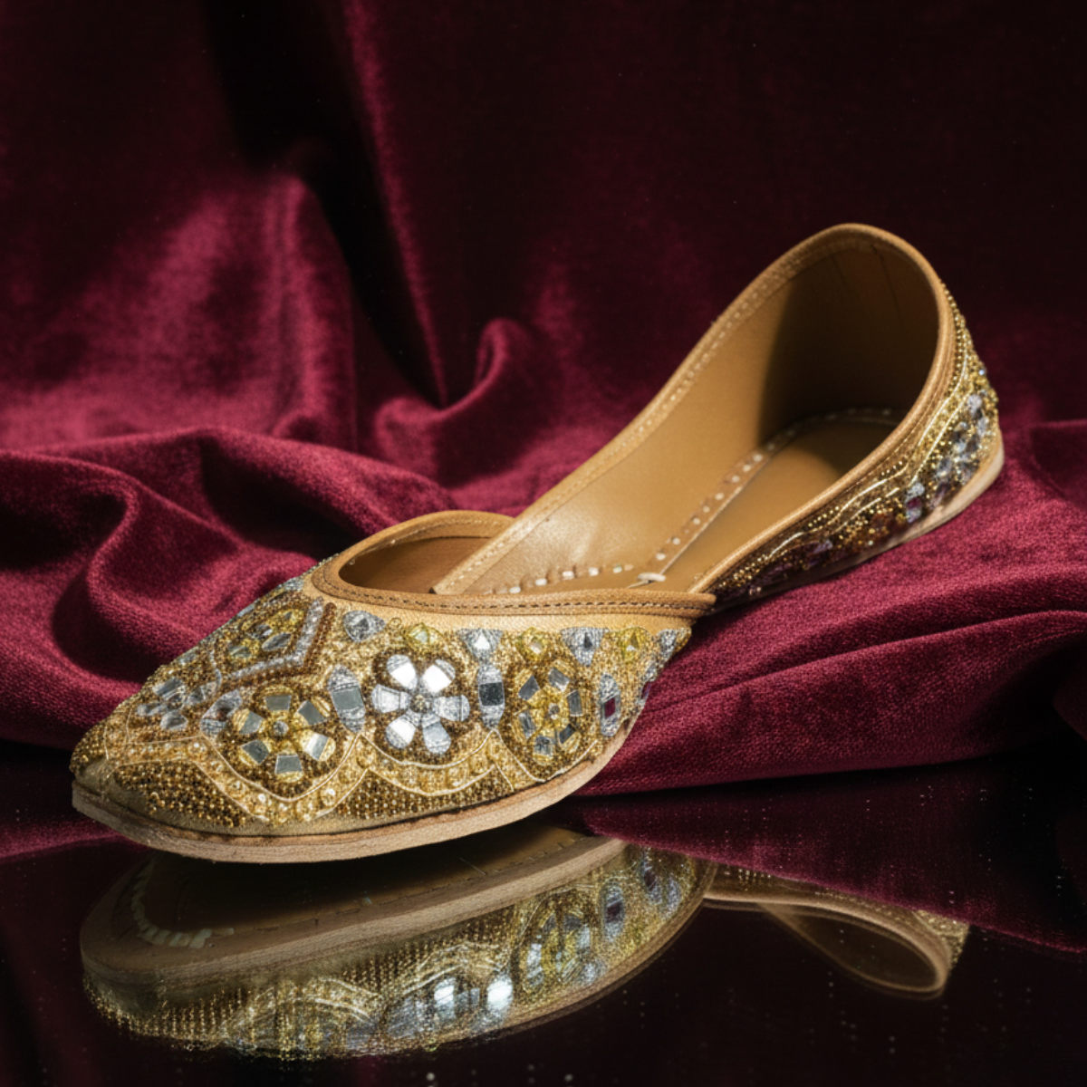 Shahi Sitara Mirror-Work Jutti