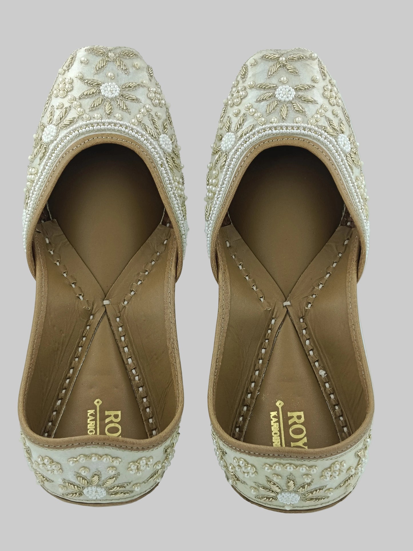 Ivory Zari Petals Jutti
