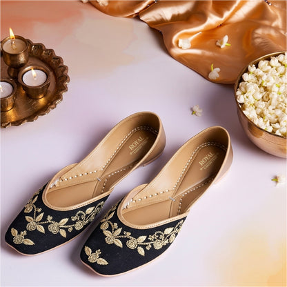 Kali Zari Velvet Gold Jutti
