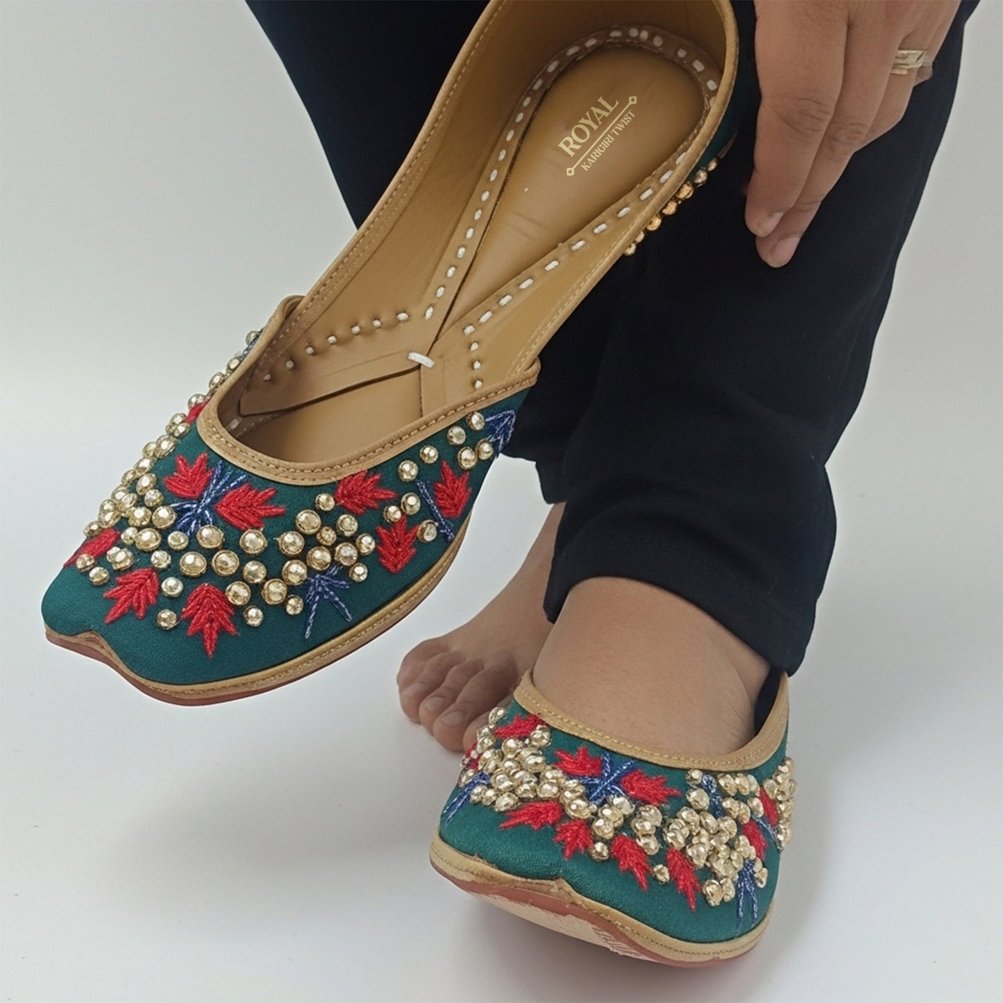 Pearl Ember Garden Jutti